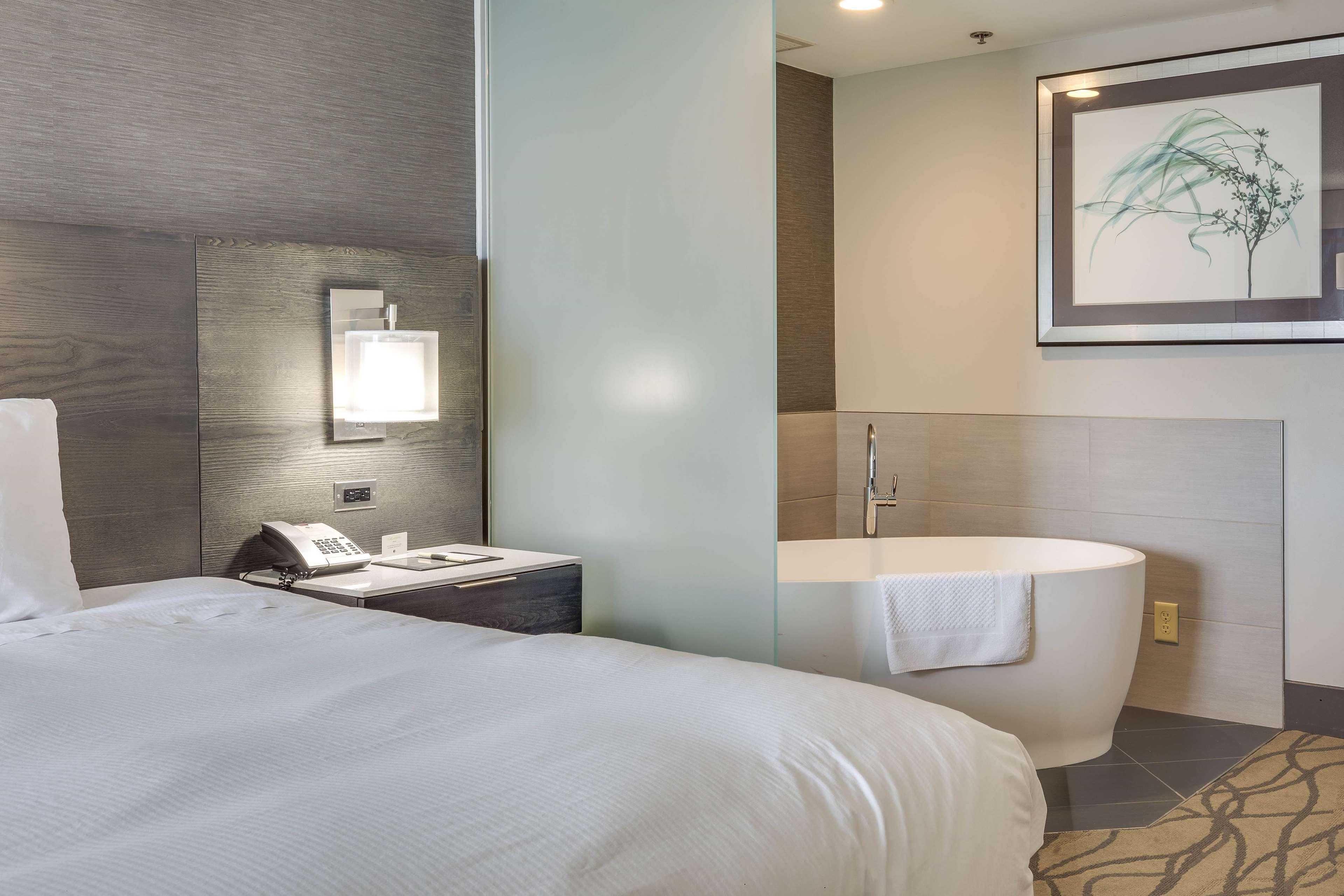 Doubletree By Hilton Racine Harbourwalk Ξενοδοχείο Εξωτερικό φωτογραφία