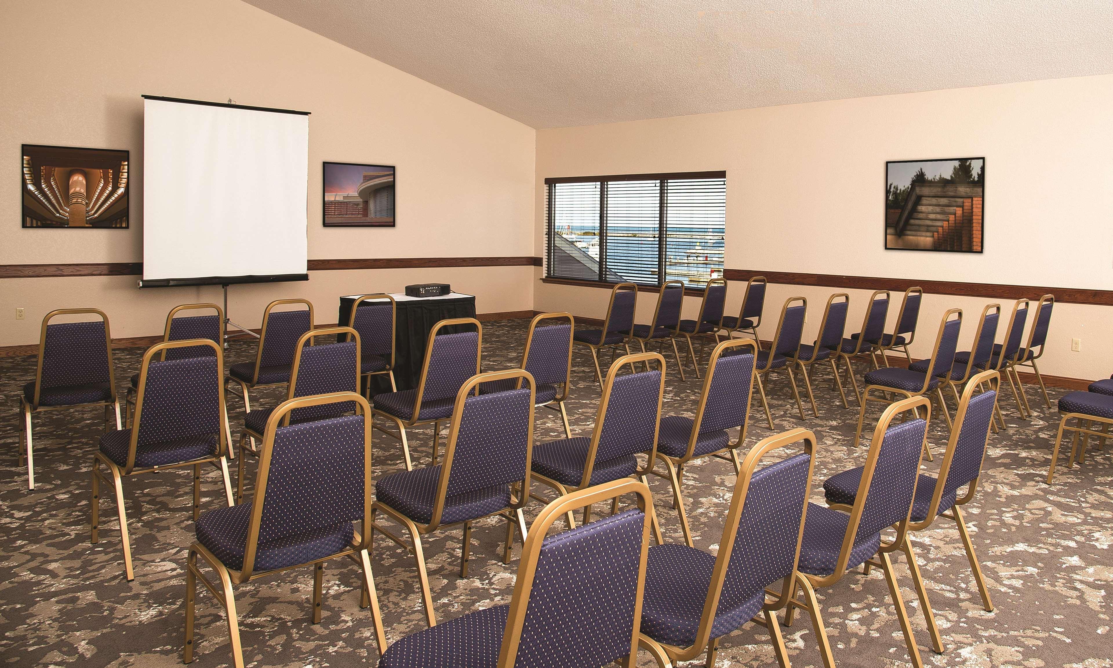 Doubletree By Hilton Racine Harbourwalk Ξενοδοχείο Εξωτερικό φωτογραφία