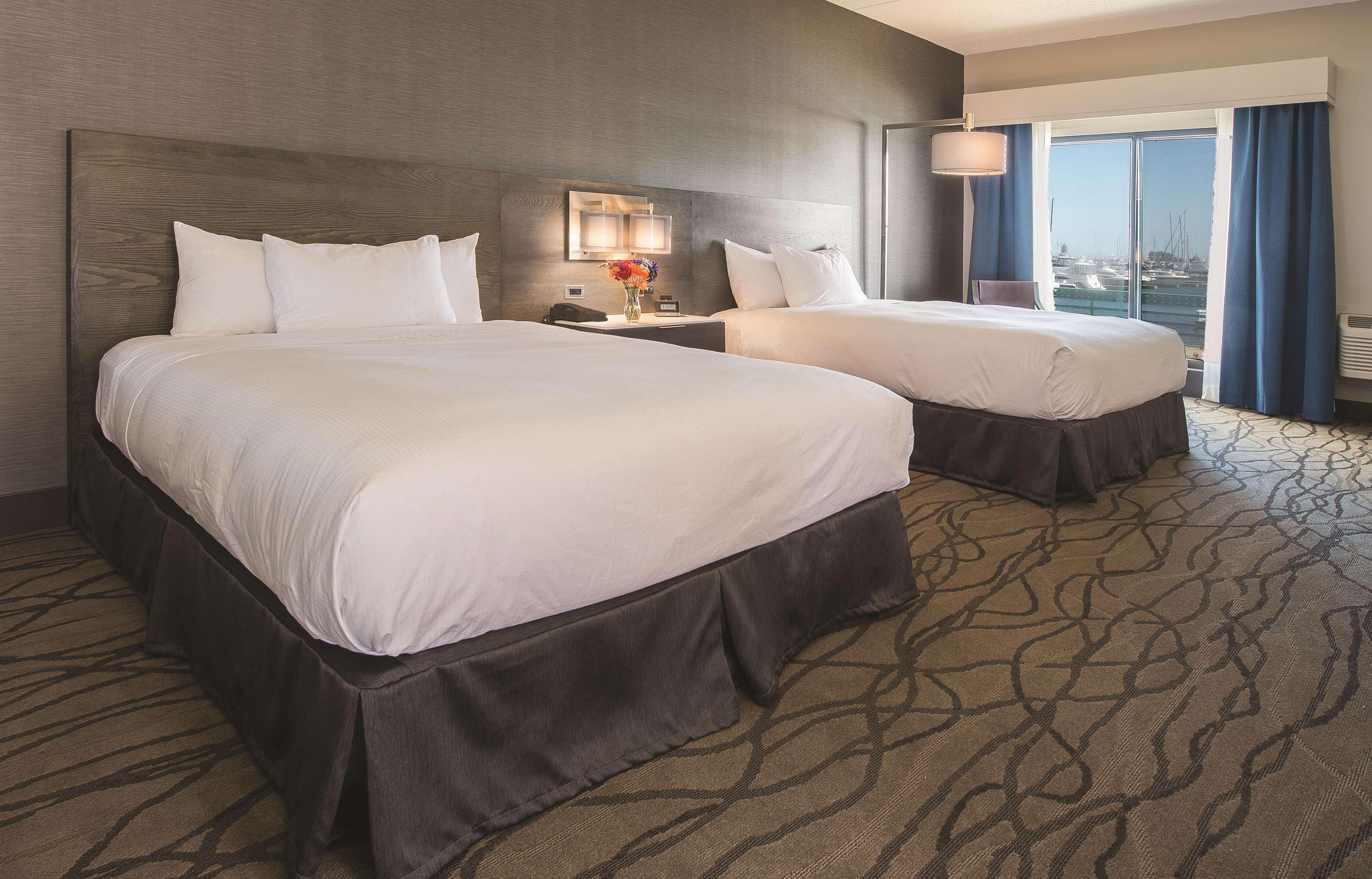 Doubletree By Hilton Racine Harbourwalk Ξενοδοχείο Εξωτερικό φωτογραφία