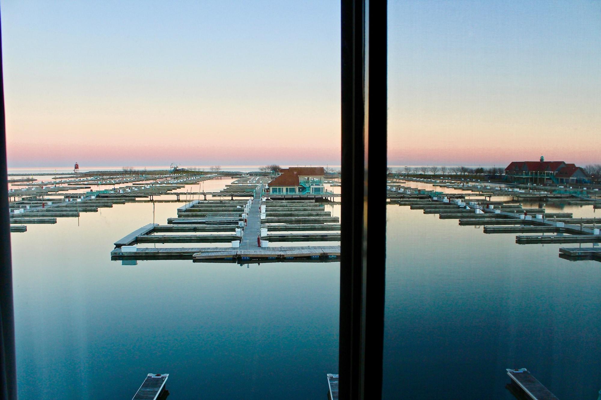 Doubletree By Hilton Racine Harbourwalk Ξενοδοχείο Εξωτερικό φωτογραφία