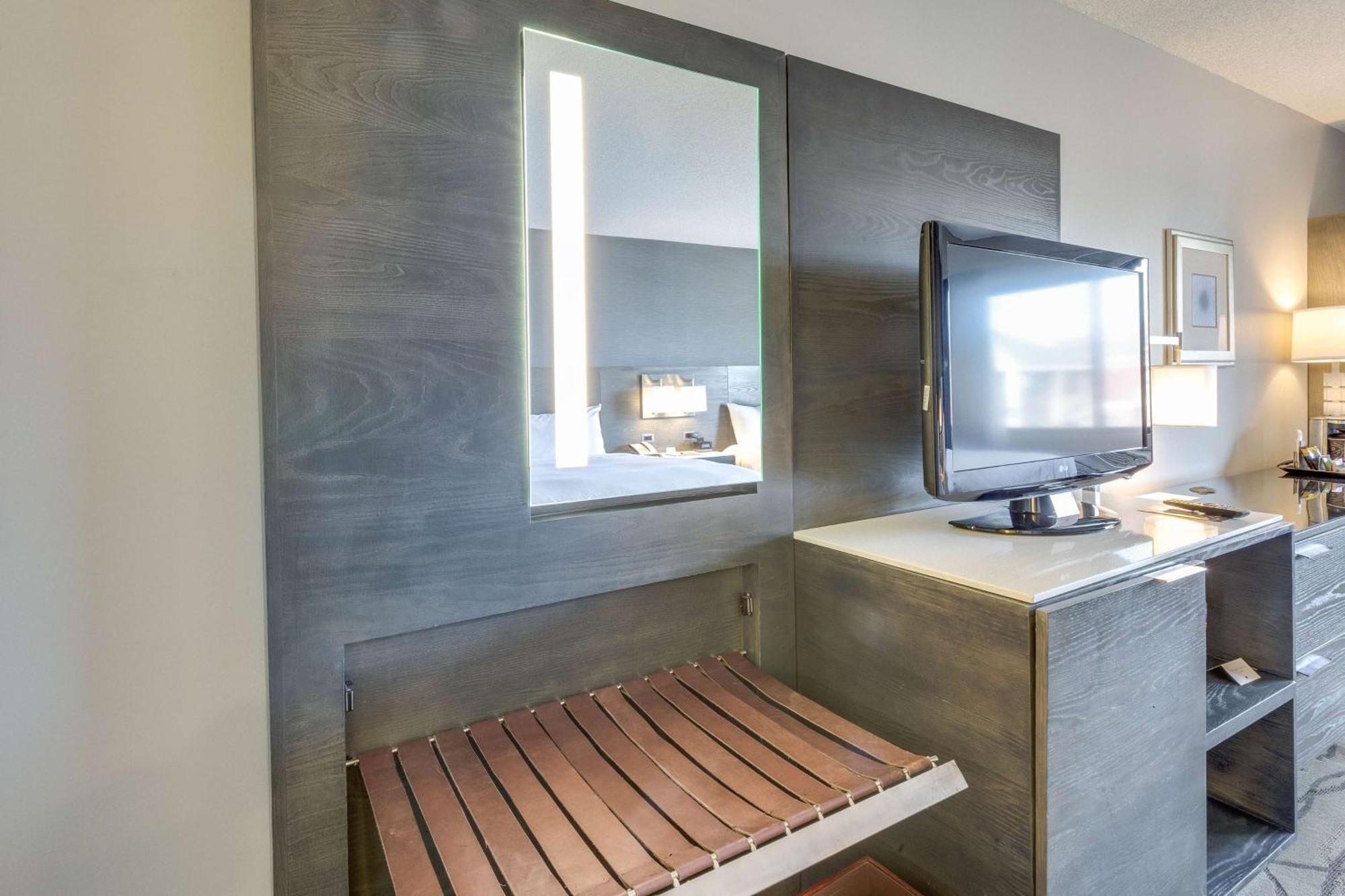 Doubletree By Hilton Racine Harbourwalk Ξενοδοχείο Εξωτερικό φωτογραφία