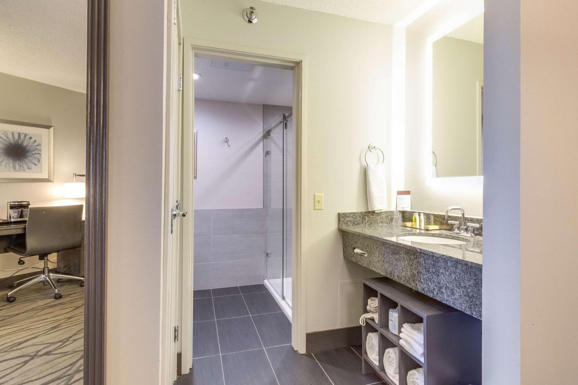 Doubletree By Hilton Racine Harbourwalk Ξενοδοχείο Εξωτερικό φωτογραφία